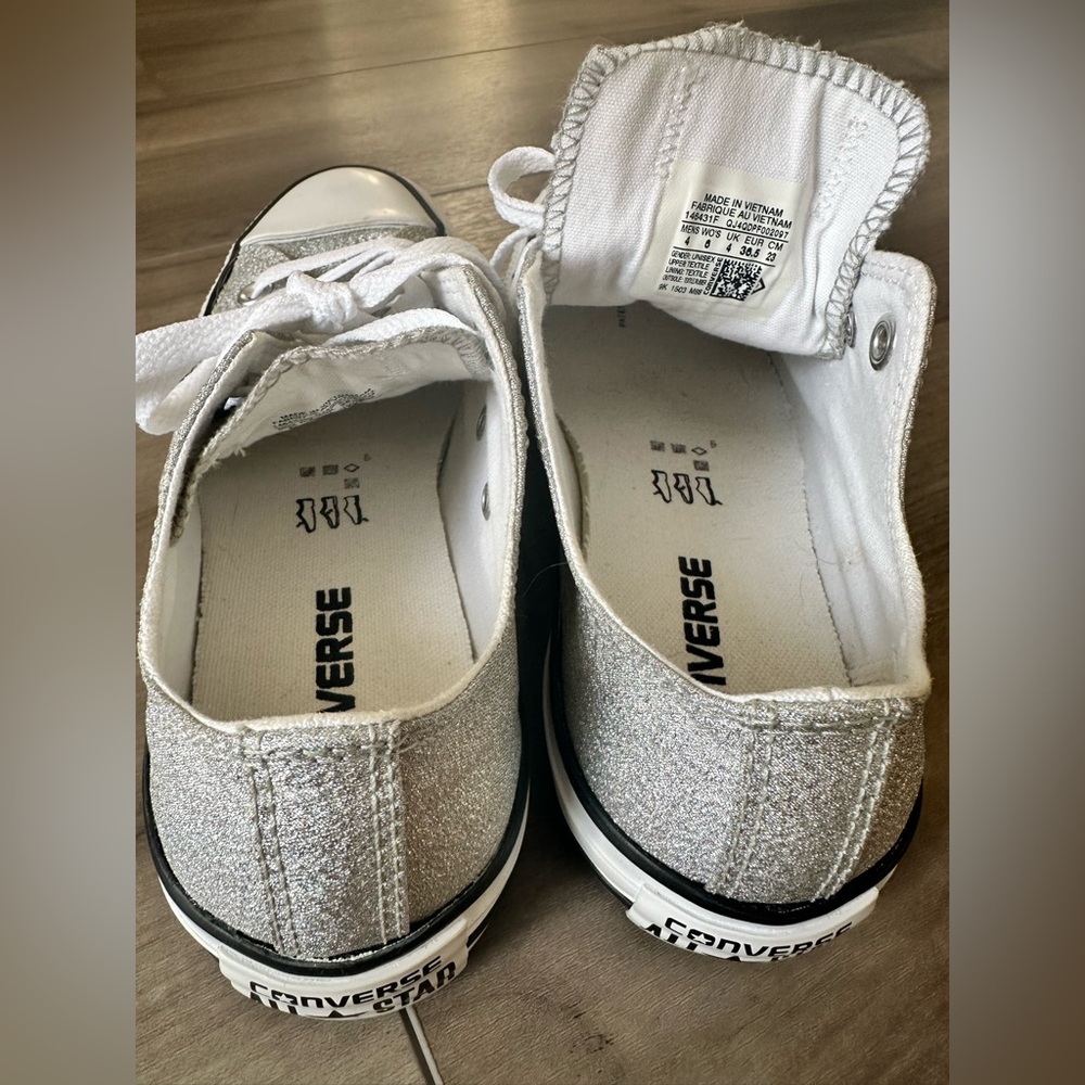 Converse - Picture 5 of 7